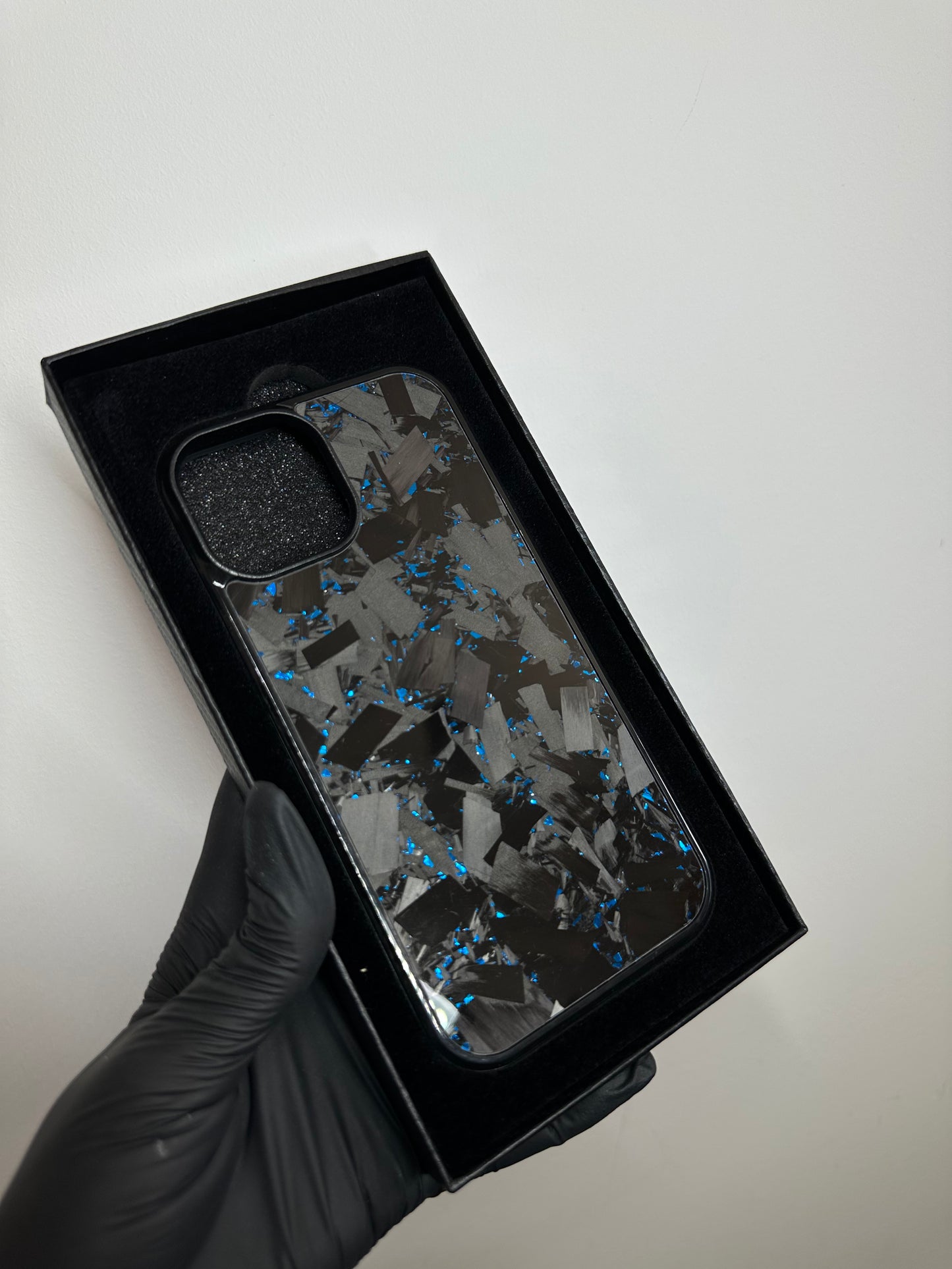 Ocean Blue MagSafe Forged Carbon V2